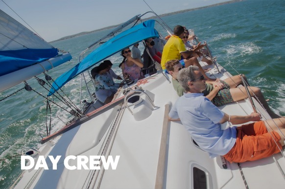 La mejor experiencia, cursos, tour bahia que ofrece colombiabyboat navegar con los mejores servicios, seguridad y experiencia. ¡atrevete te esperamos!